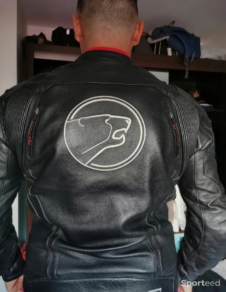 Blouson cuir homme Béring  d'occasion Ajouté le : 13/02/2024